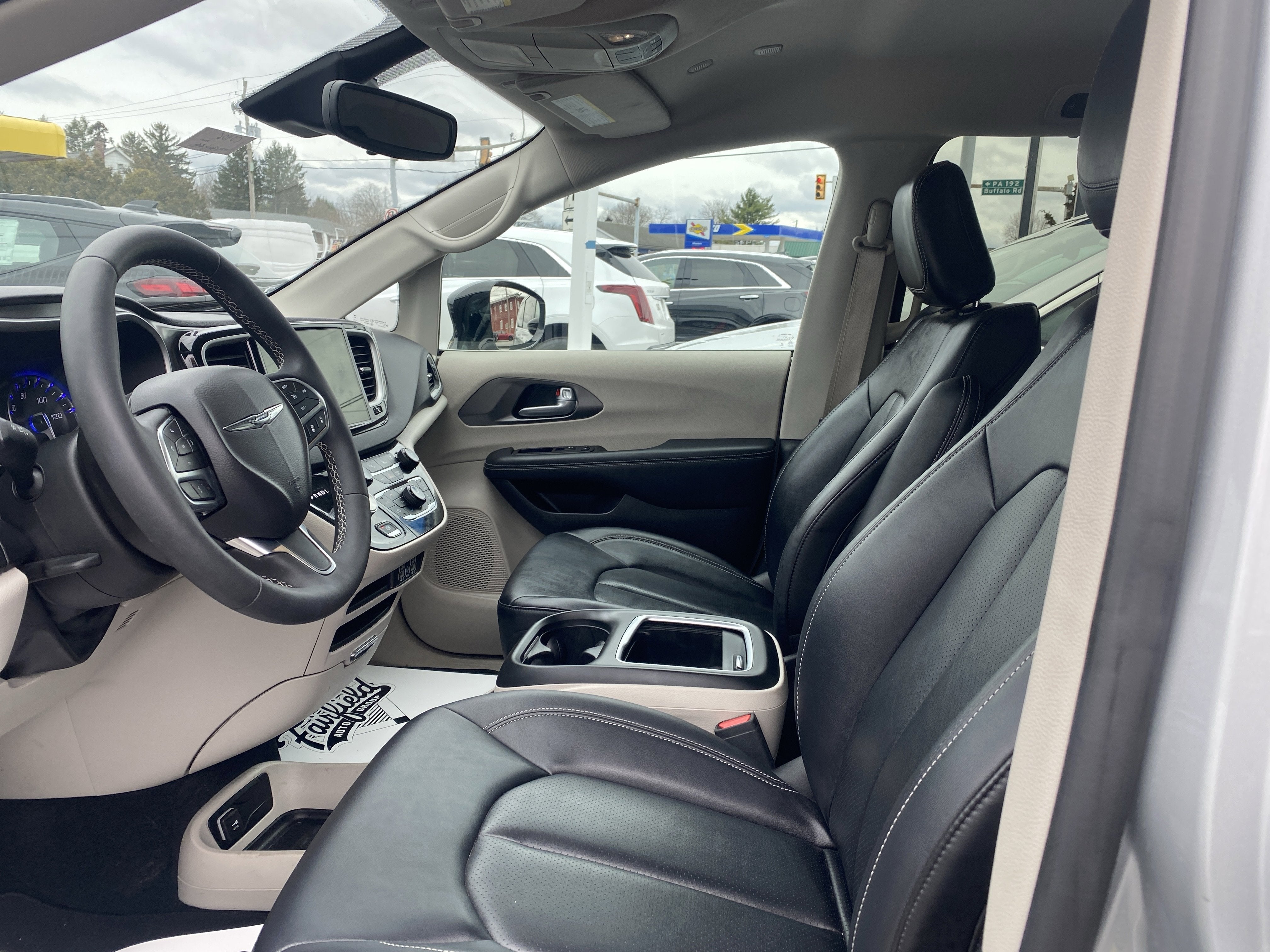 2024 Chrysler Pacifica Touring L