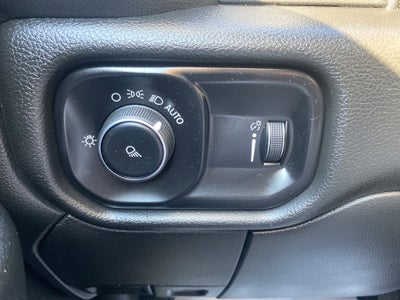 2021 RAM 2500 Tradesman Crew Cab 4x4 6'4" Box