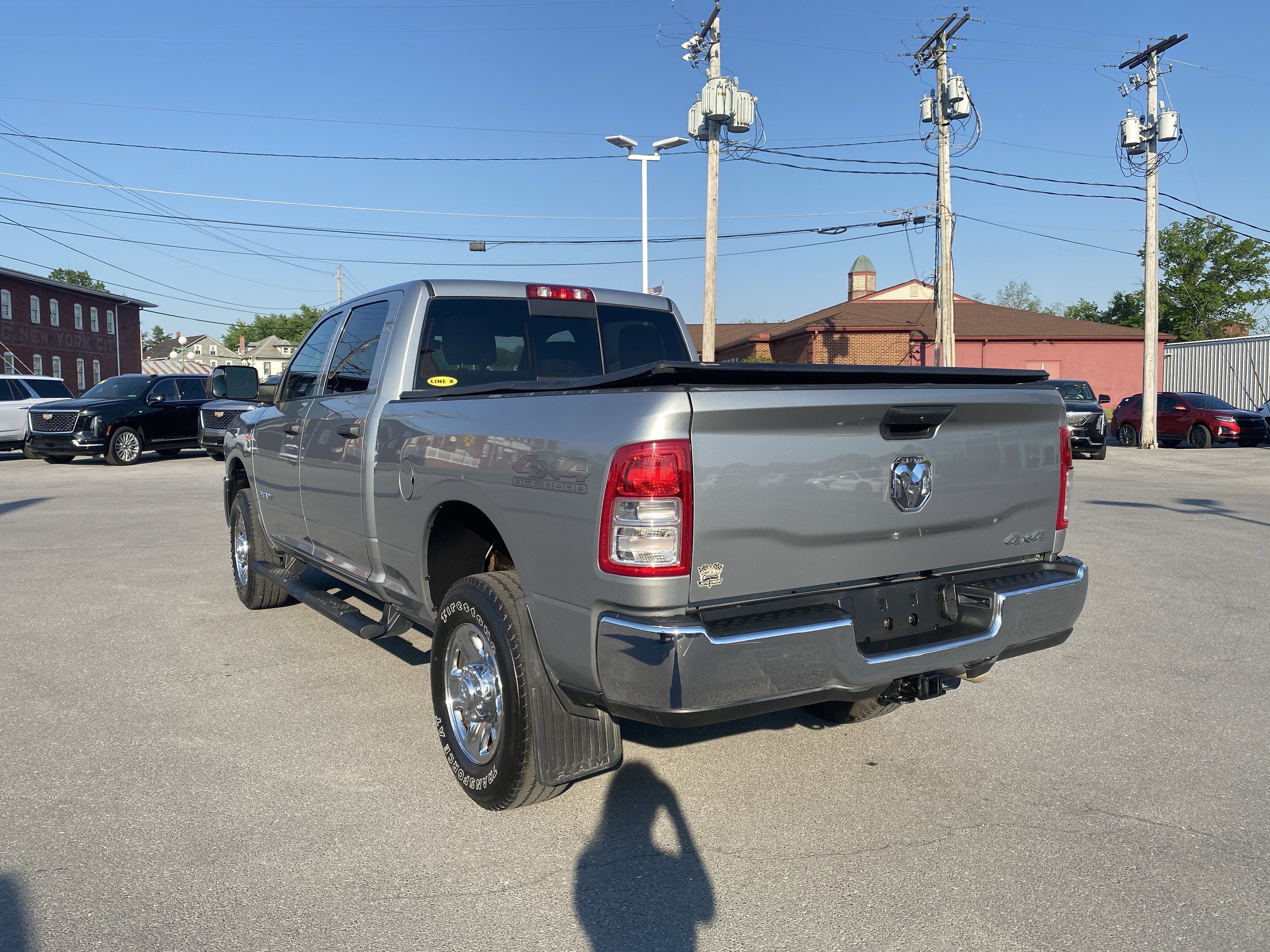 2021 RAM 2500 Tradesman Crew Cab 4x4 6'4" Box