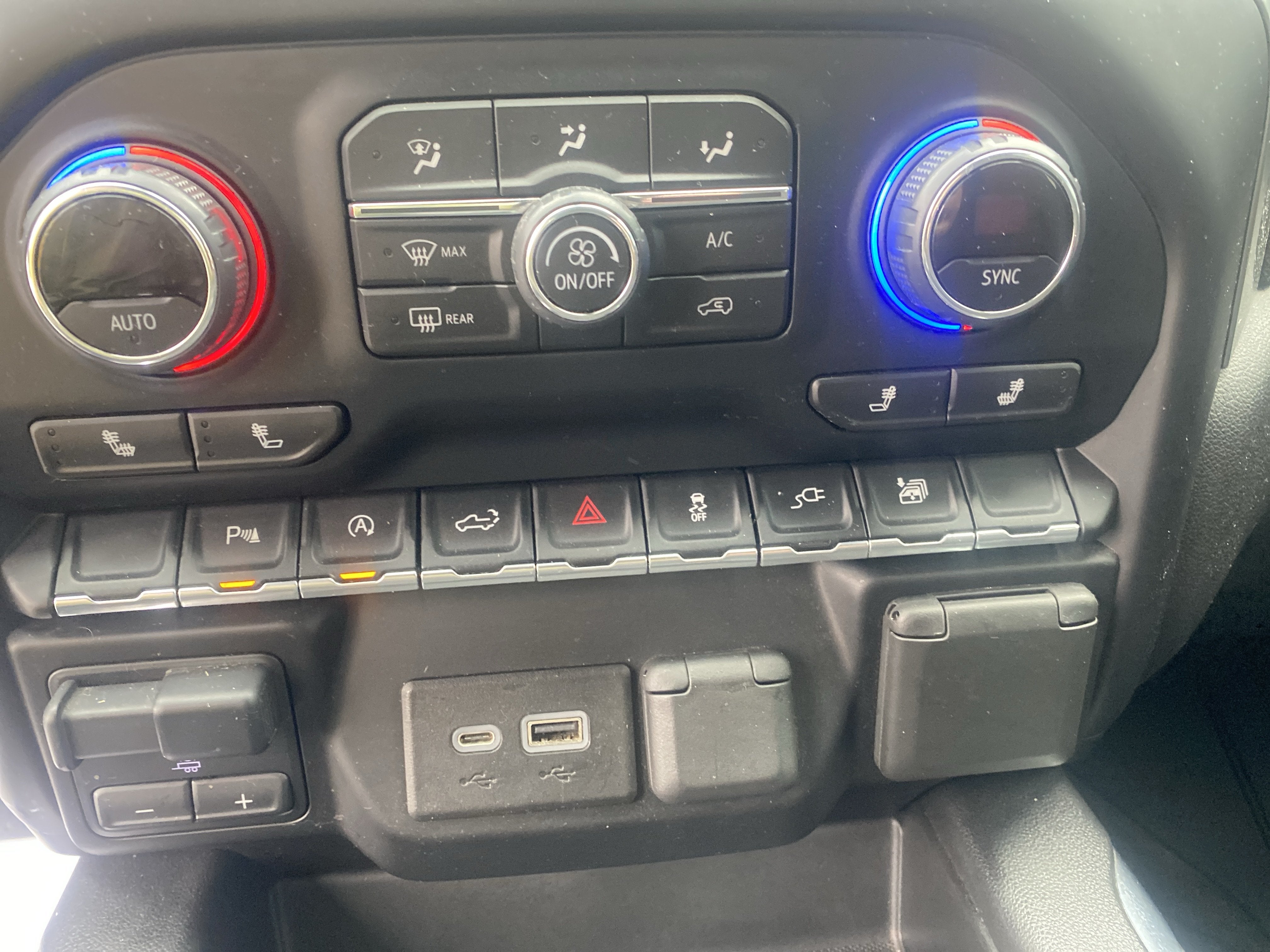 2020 Chevrolet Silverado 1500 Custom