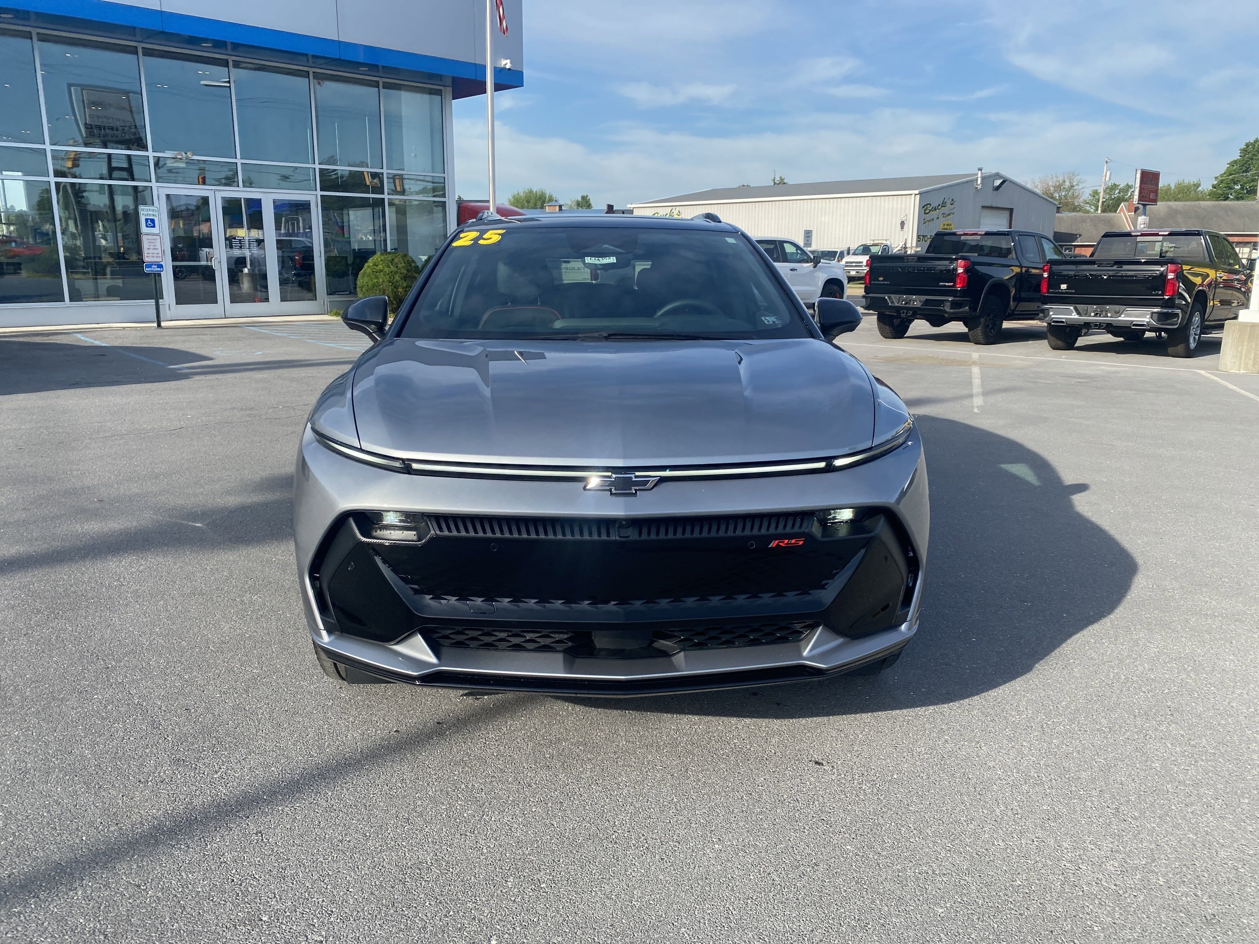 2025 Chevrolet Equinox EV RS