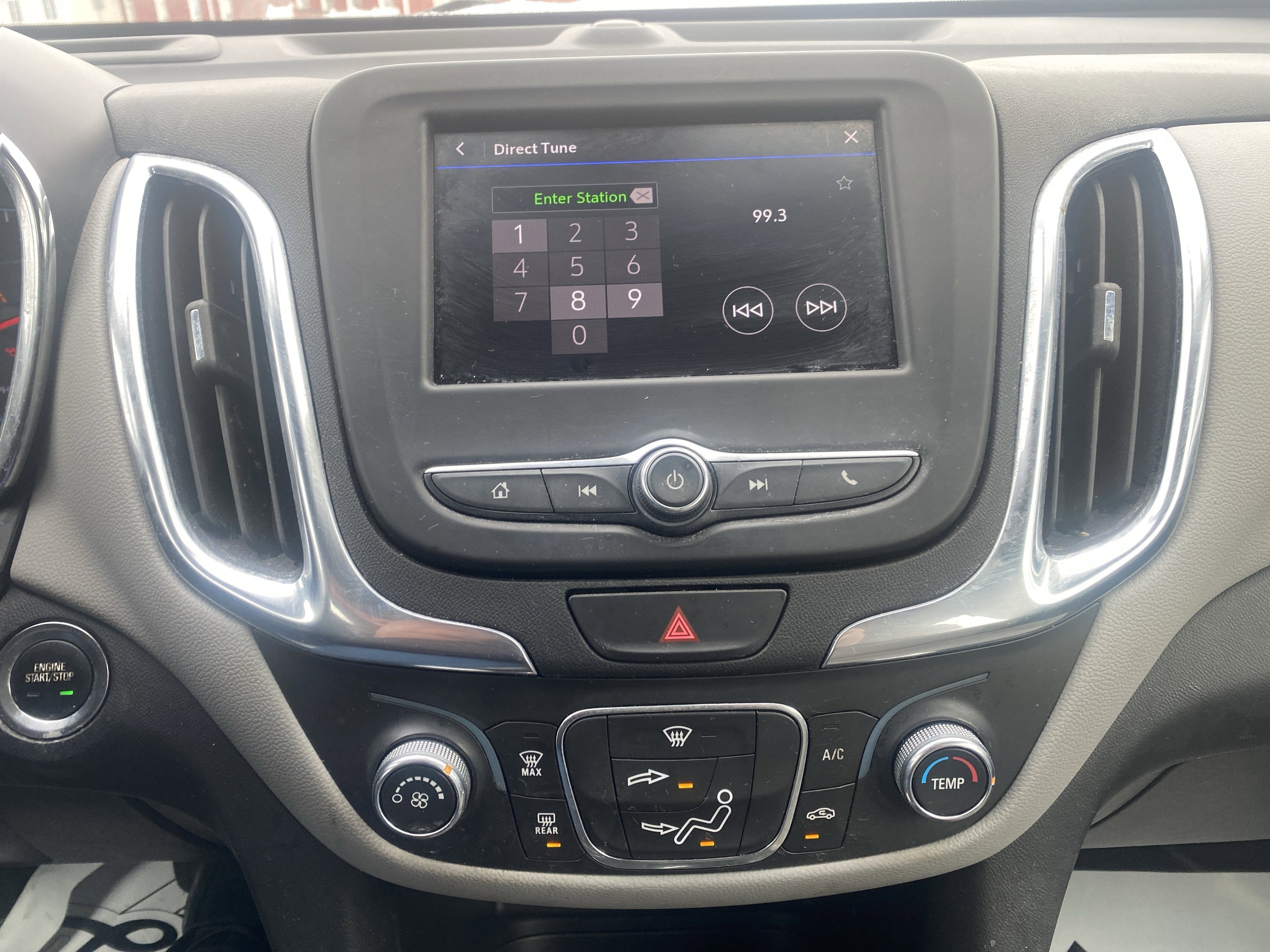 2021 Chevrolet Equinox LS