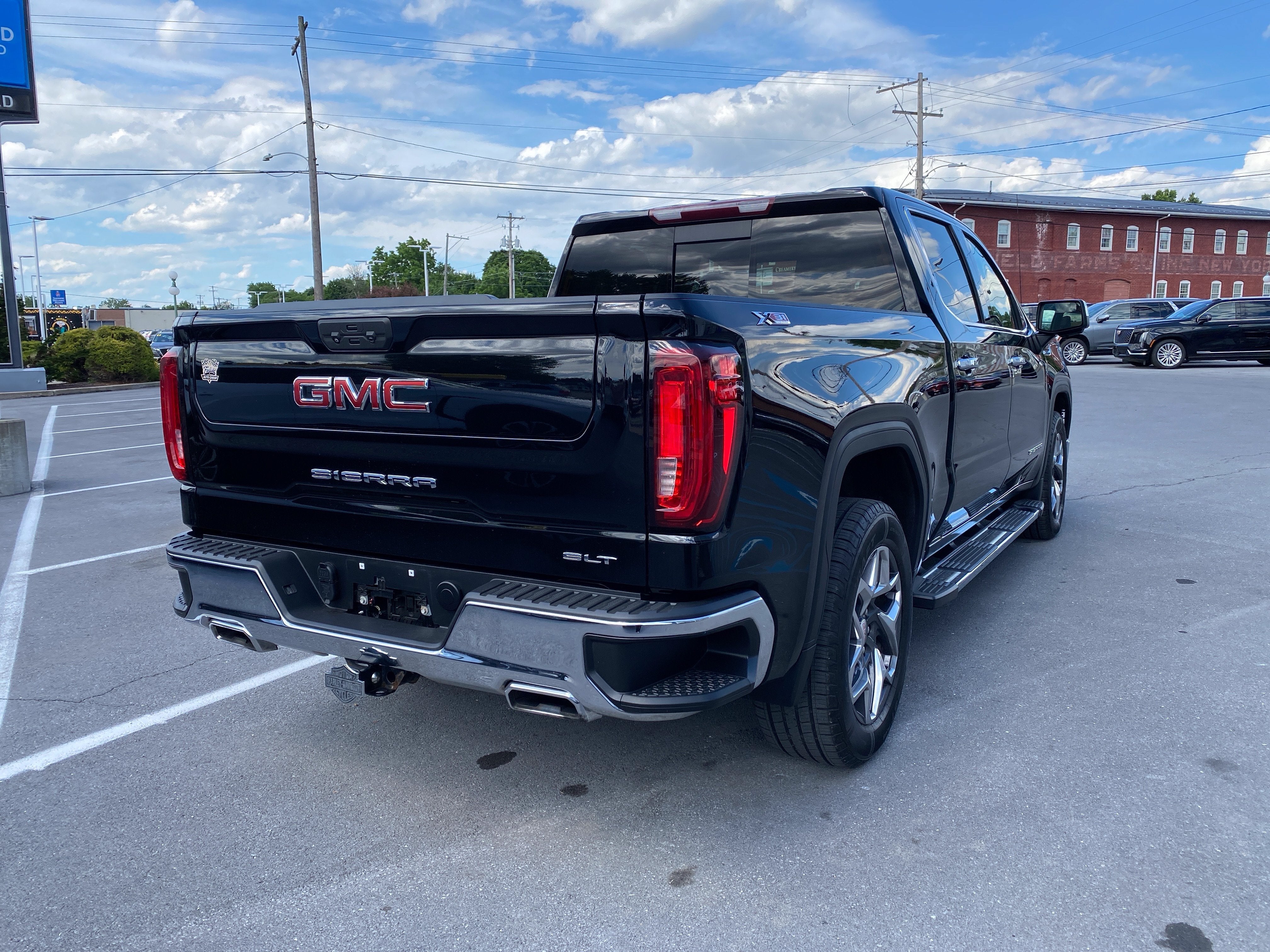 2023 GMC Sierra 1500 SLT