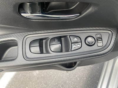 2023 Nissan Versa SV