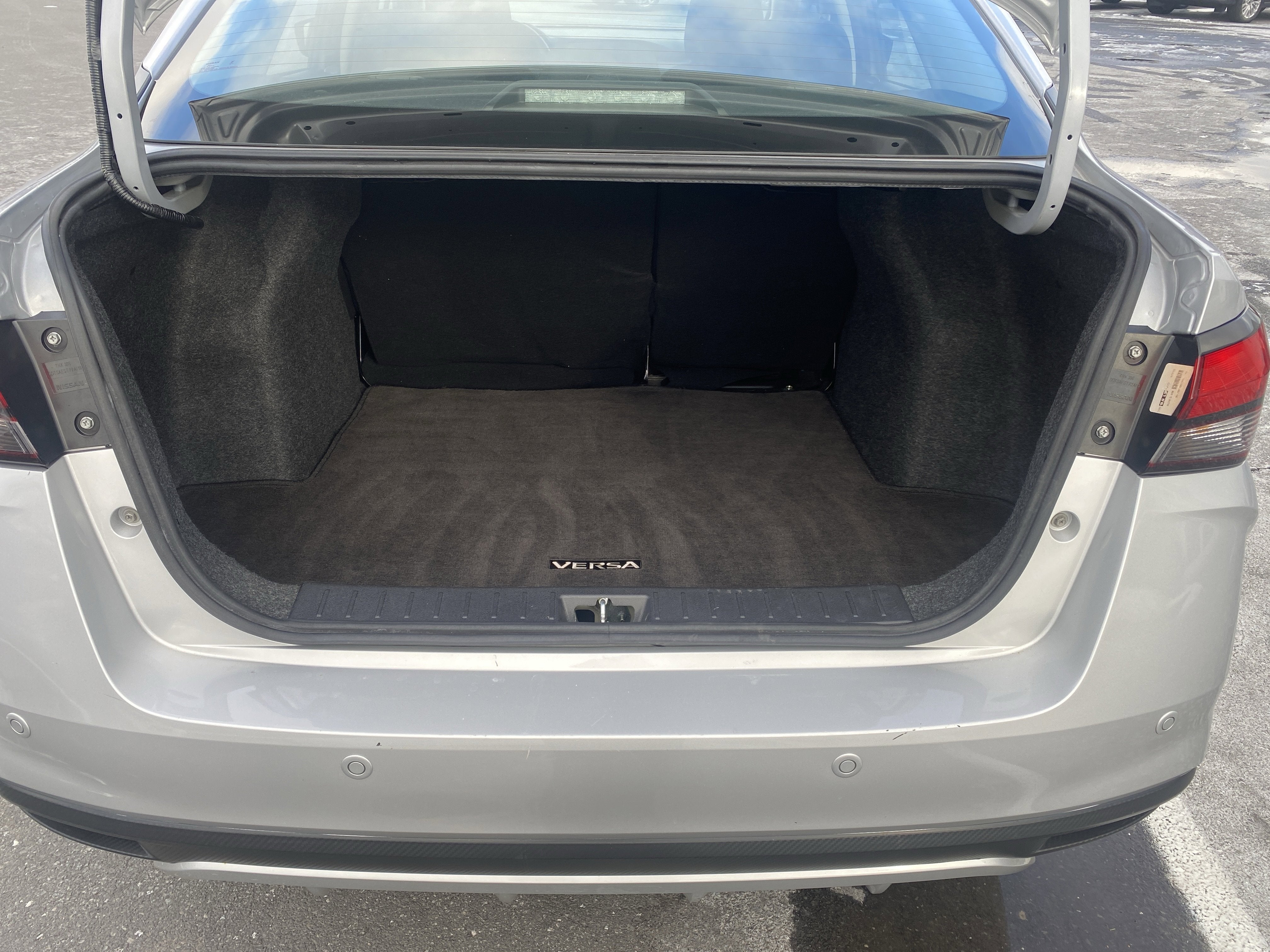 2023 Nissan Versa SV