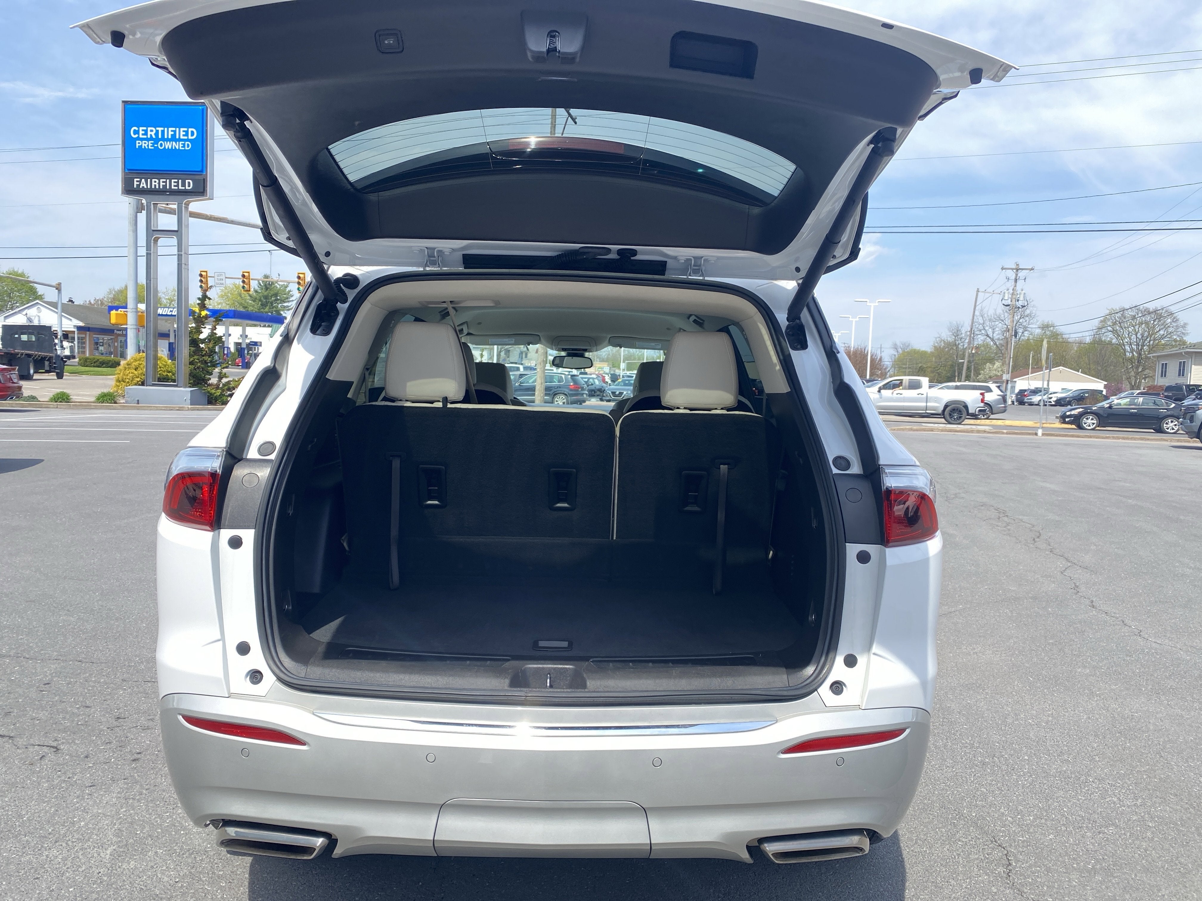 2023 Buick Enclave Essence