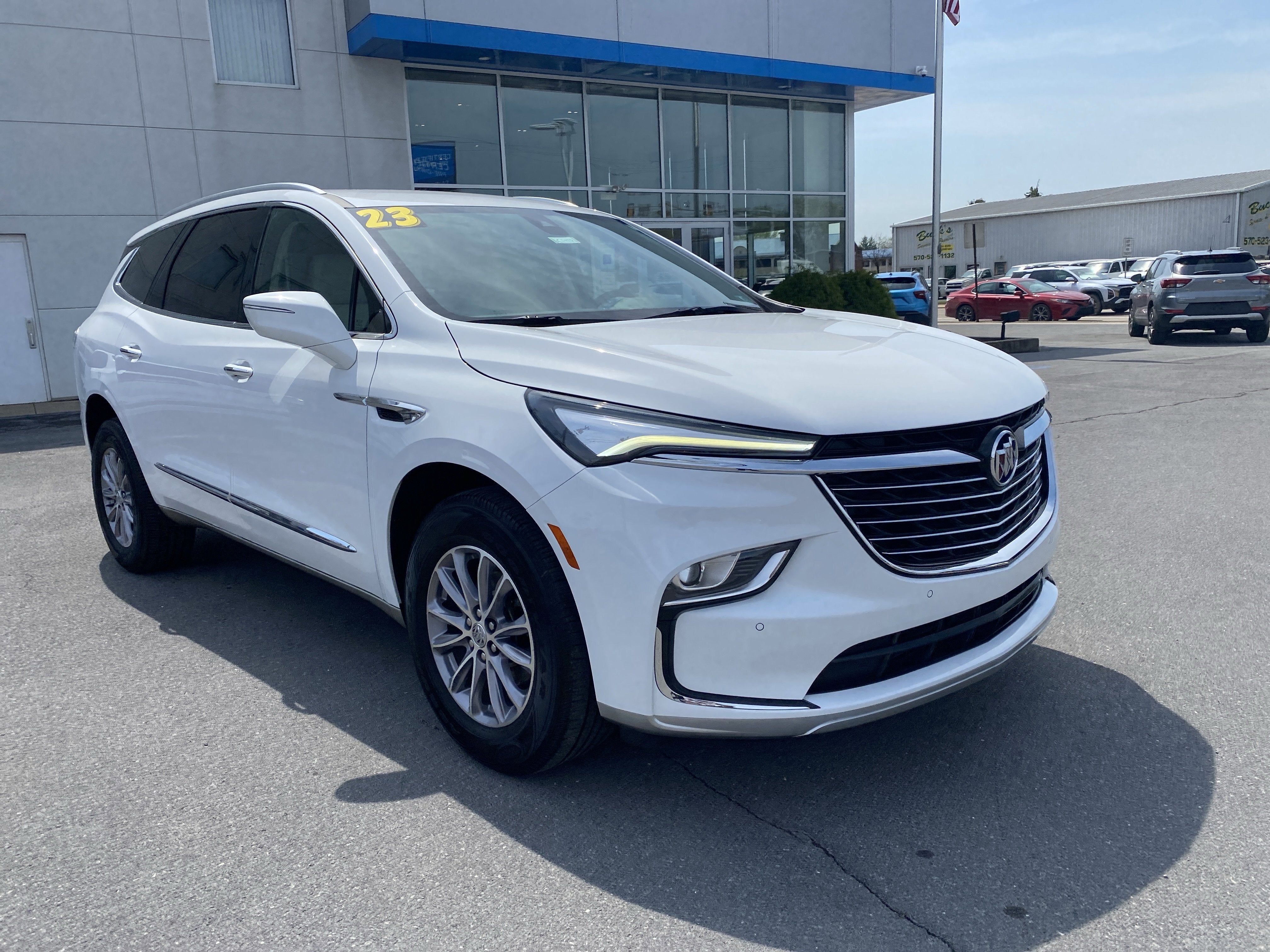 2023 Buick Enclave Essence