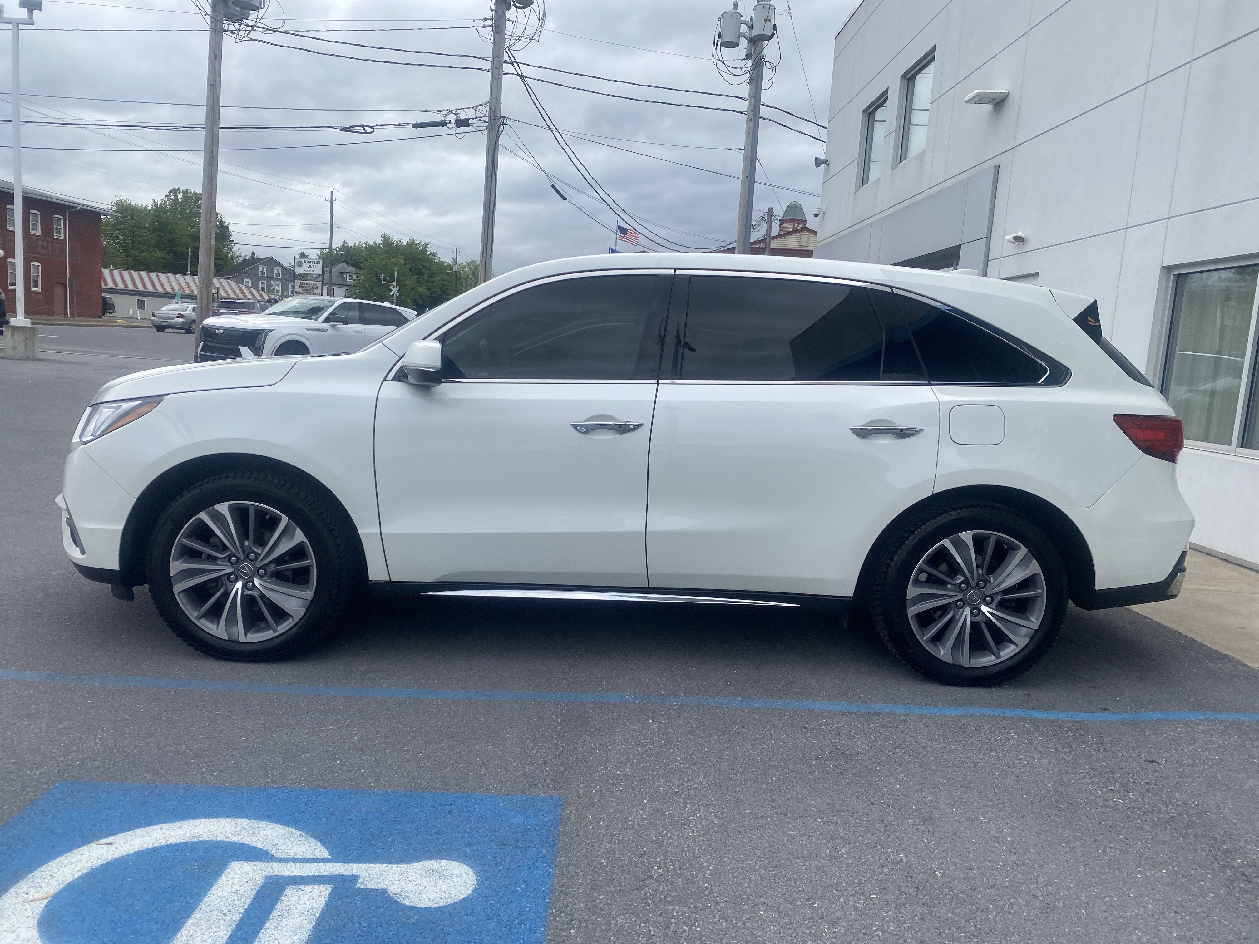 2017 Acura MDX w/Technology Package