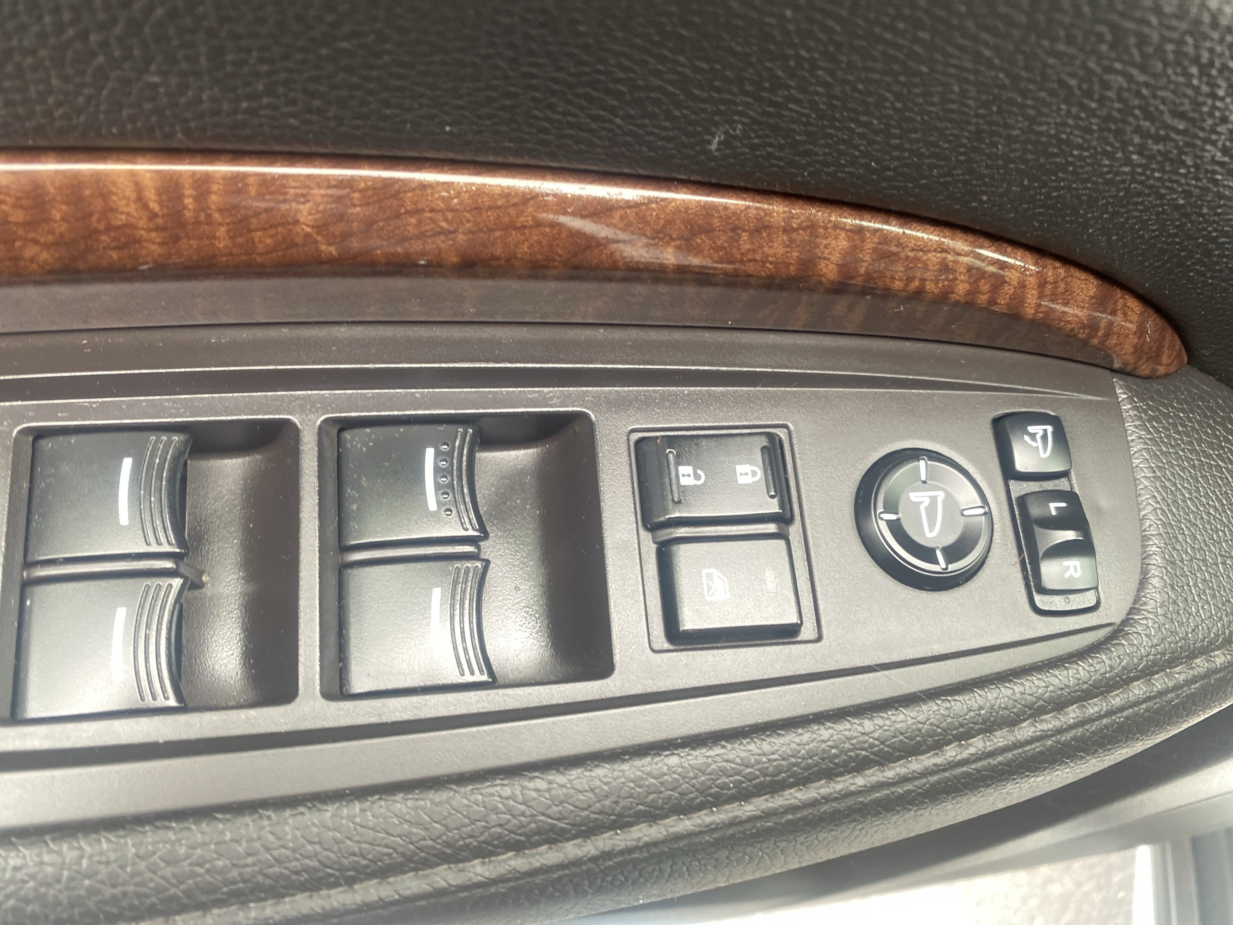 2017 Acura MDX w/Technology Package