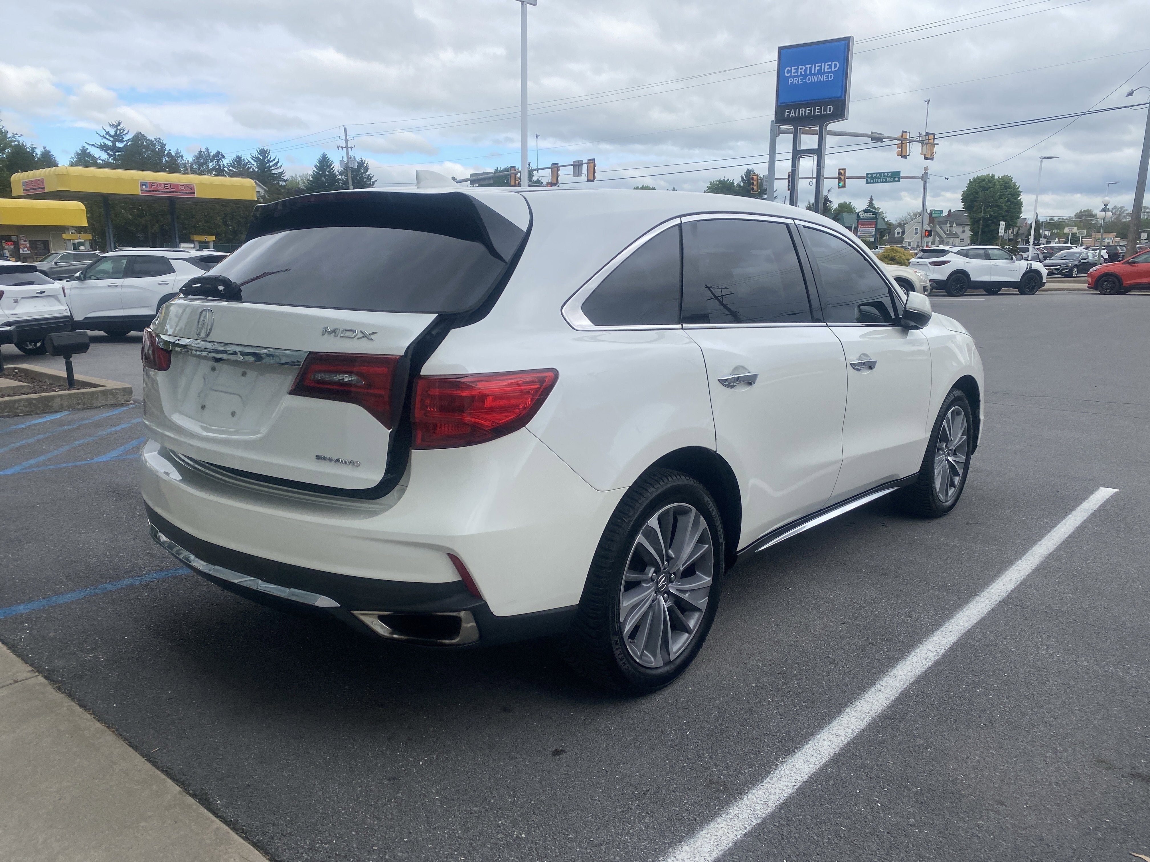2017 Acura MDX w/Technology Package