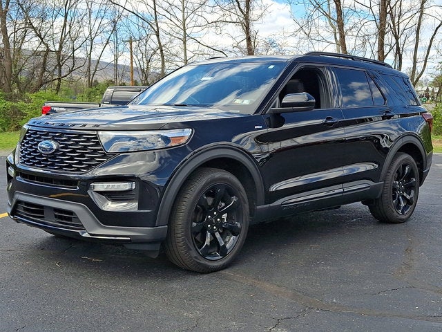 2023 Ford Explorer ST-Line