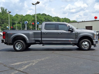 2023 Ford Super Duty F-350 DRW LARIAT