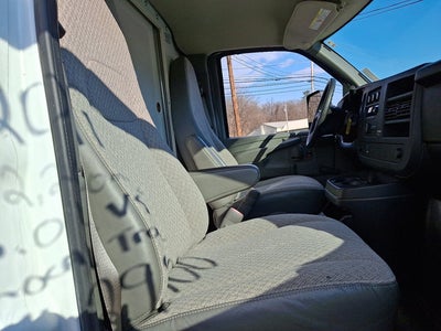 2011 Chevrolet Express Commercial Cutaway Work Van