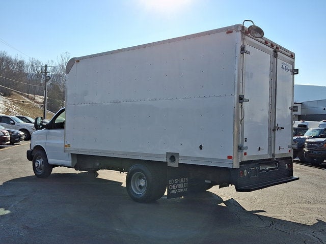 2011 Chevrolet Express Commercial Cutaway Work Van