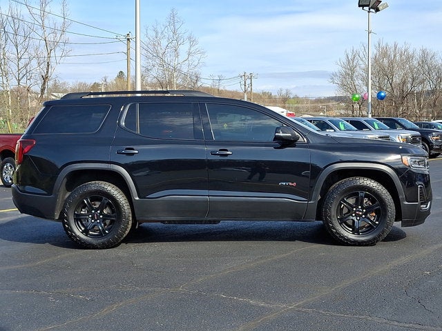 2023 GMC Acadia AT4