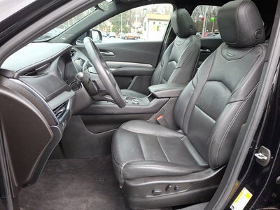 2022 Cadillac XT4 AWD Premium Luxury