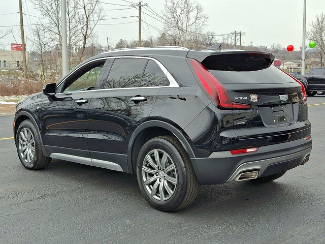 2022 Cadillac XT4 AWD Premium Luxury