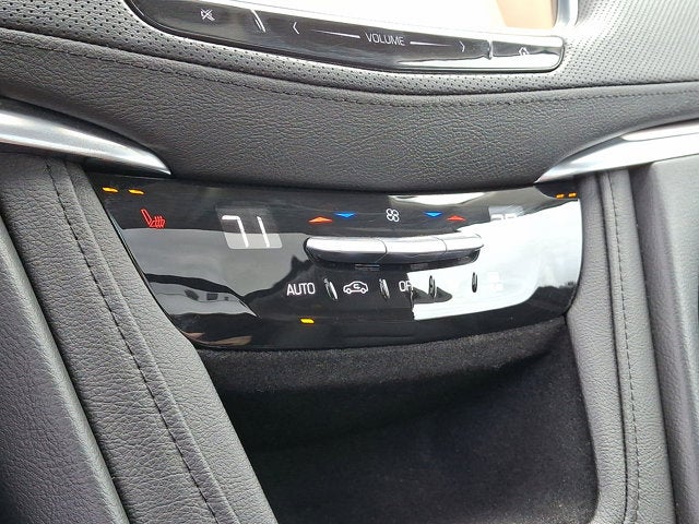 2017 Cadillac XT5 Luxury AWD