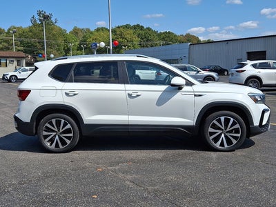 2022 Volkswagen Taos SE