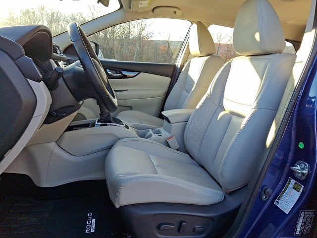 2022 Nissan Rogue Sport SL